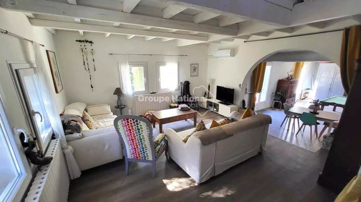 Image No.6-8 Bed House for sale