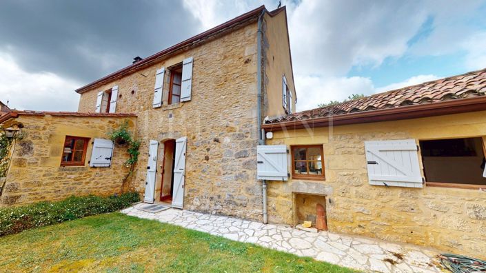 Image No.19-5 Bed Property for sale