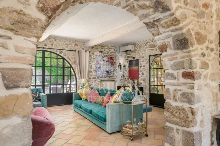 Image No.16-5 Bed House for sale