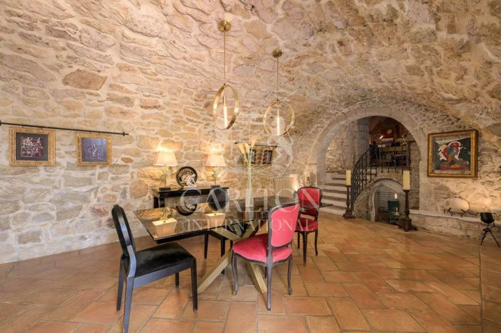 Image No.19-5 Bed House for sale