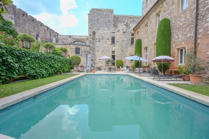 Image No.22-Maison de 14 chambres à vendre à Uzès