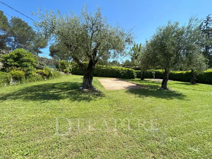 Image No.2-4 Bed House for sale