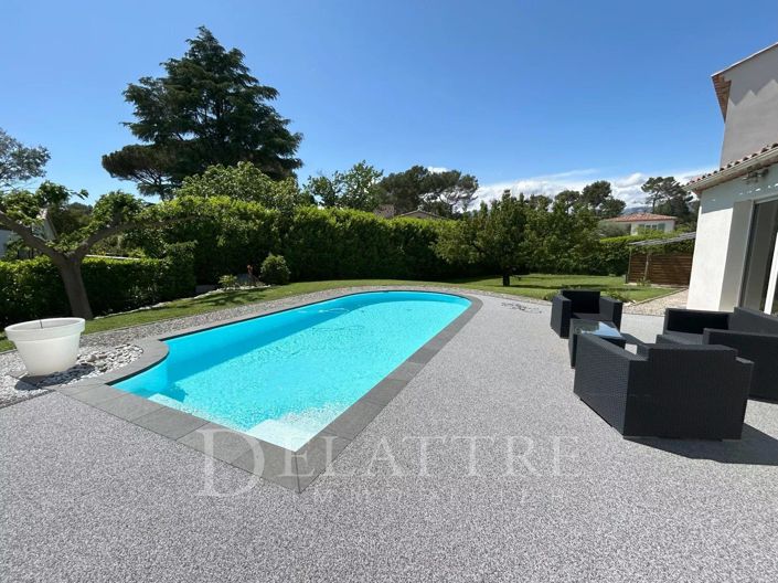 Image No.5-4 Bed House for sale