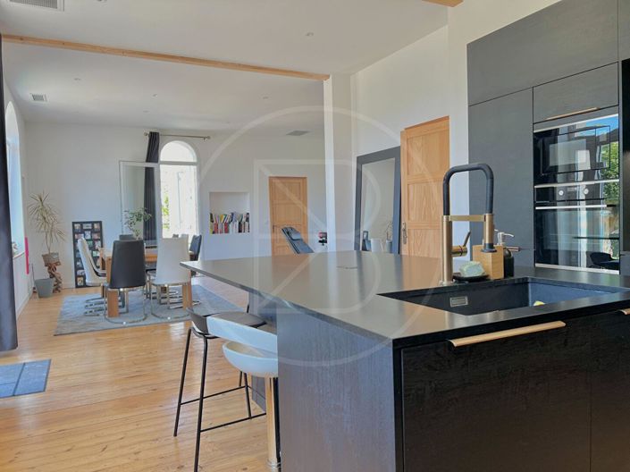 Image No.14-3 Bed House for sale