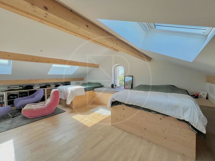 Image No.8-3 Bed House for sale