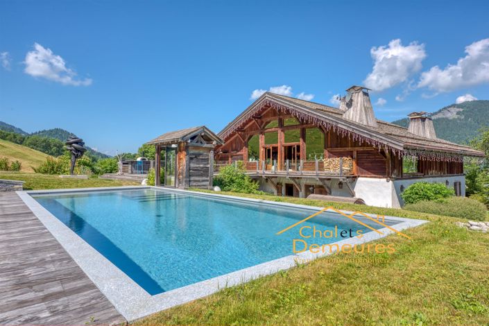 Image No.1-6 Bed House for sale