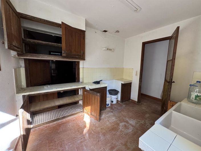 Image No.8-2 Bed House for sale