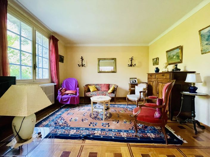 Image No.6-3 Bed House for sale