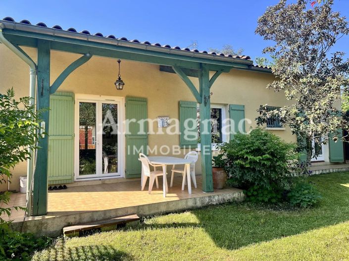 Image No.1-4 Bed House for sale