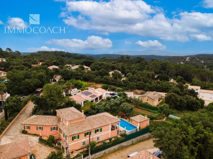 Image No.12-6 Bed House for sale