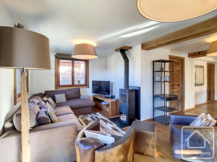 Image No.12-4 Bed Property for sale