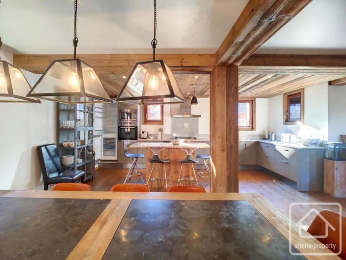 Image No.13-4 Bed Property for sale