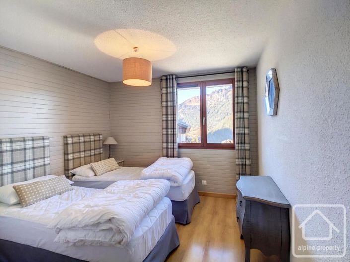 Image No.18-4 Bed Property for sale