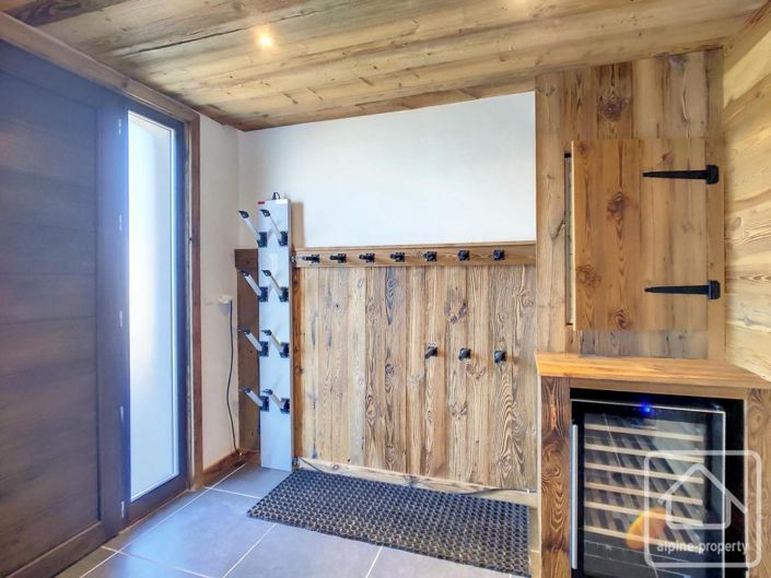 Image No.22-4 Bed Property for sale