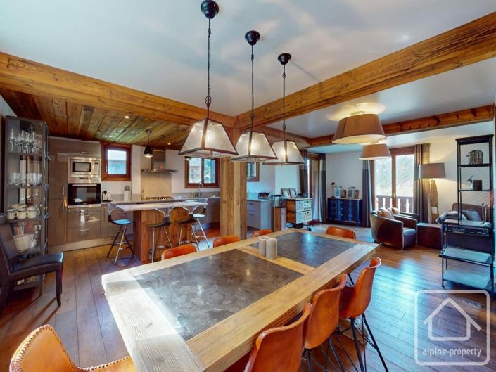 Image No.5-4 Bed Property for sale