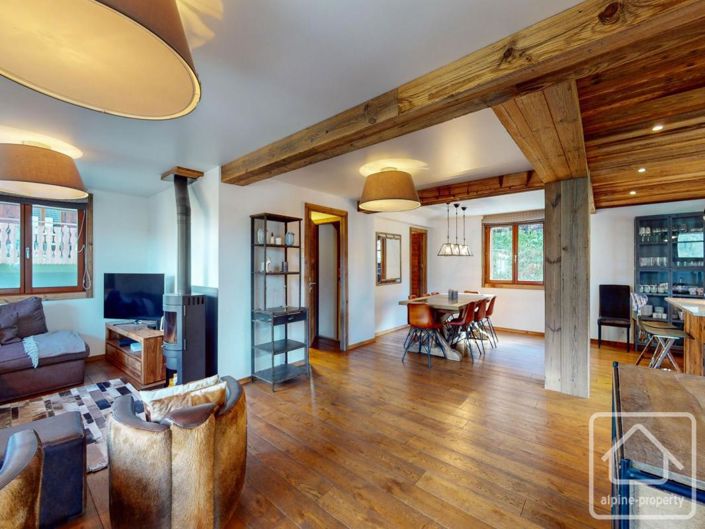 Image No.6-4 Bed Property for sale