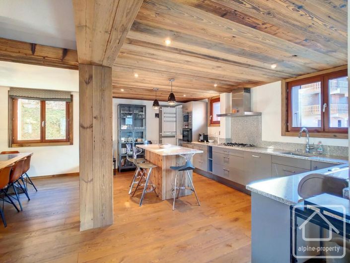 Image No.7-4 Bed Property for sale