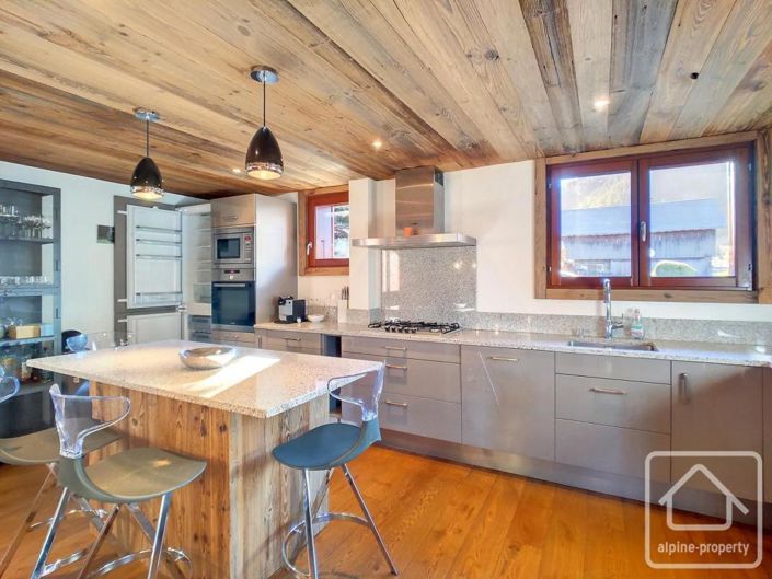 Image No.8-4 Bed Property for sale