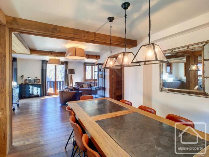 Image No.9-4 Bed Property for sale