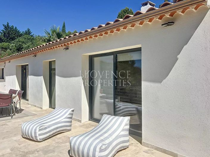 Image No.4-5 Bed House for sale