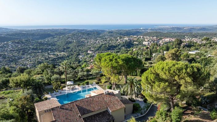 Image No.41-8 Bed House for sale