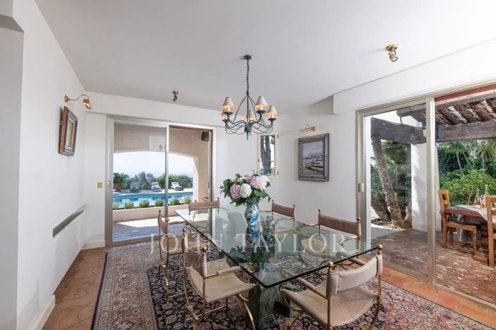 Image No.7-8 Bed House for sale