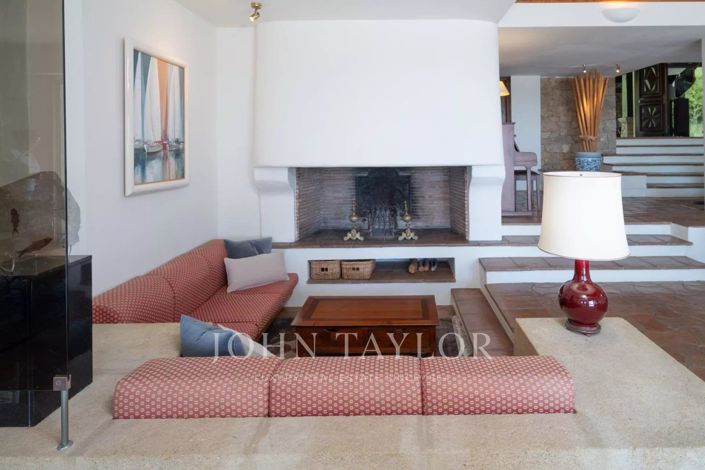 Image No.11-12 Bed House for sale