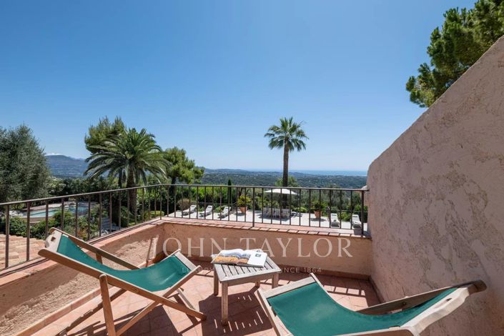 Image No.29-12 Bed House for sale