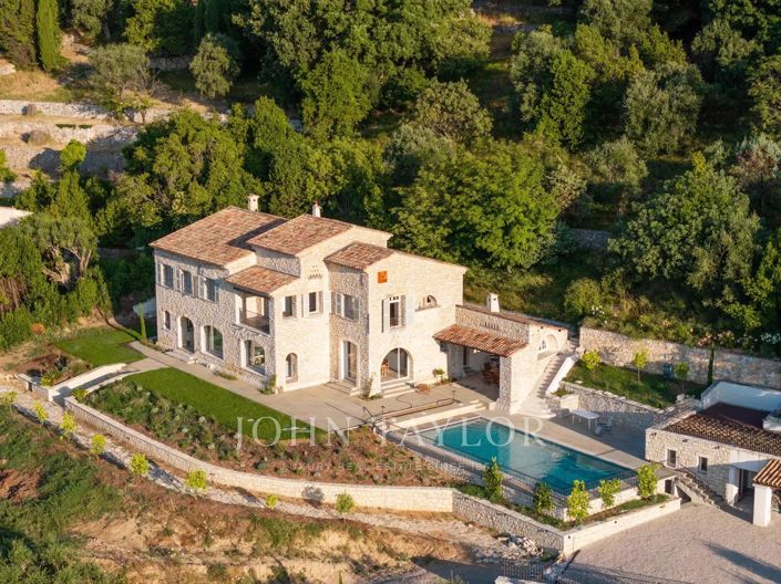 Image No.30-12 Bed House for sale