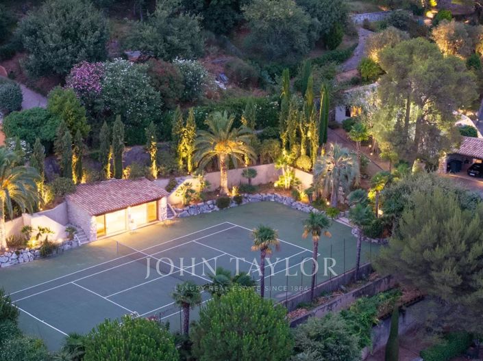 Image No.32-12 Bed House for sale