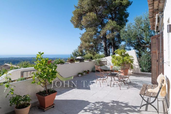 Image No.40-12 Bed House for sale