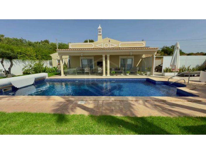 Image No.2-4 Bed House for sale