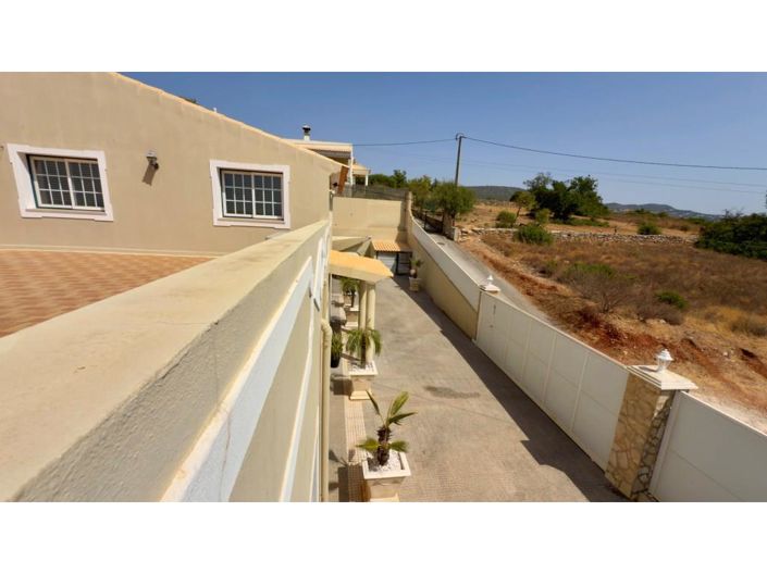 Image No.47-4 Bed House for sale