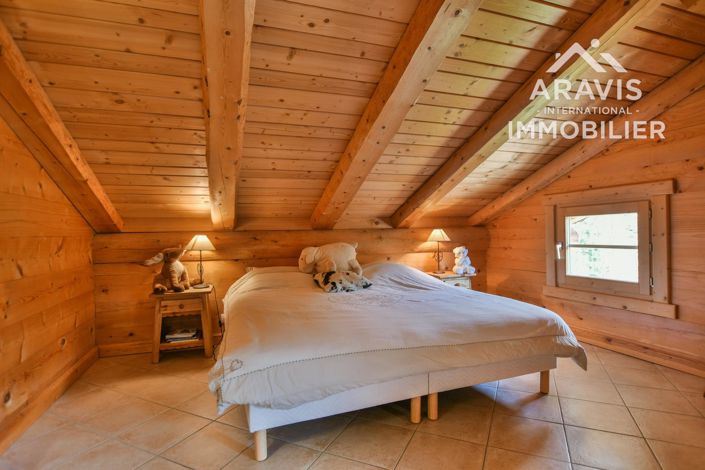 Image No.11-5 Bed House for sale