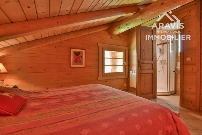 Image No.13-5 Bed House for sale