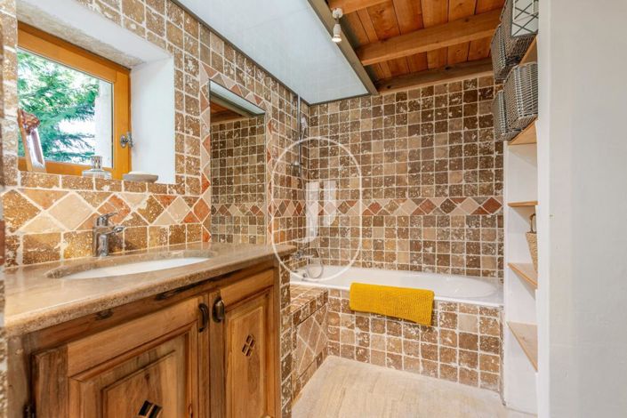 Image No.11-4 Bed House for sale