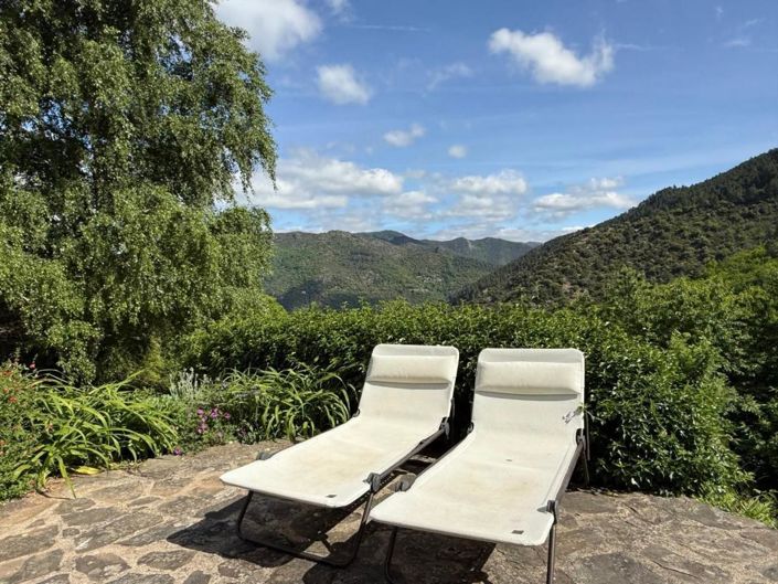 Image No.2-4 Bed House for sale