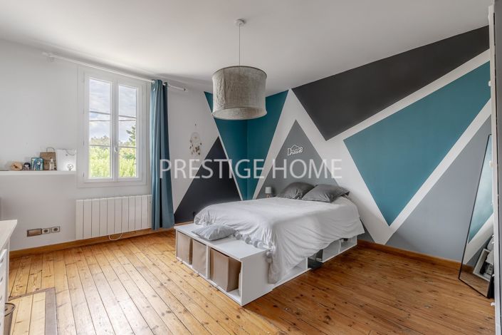 Image No.10-8 Bed House for sale