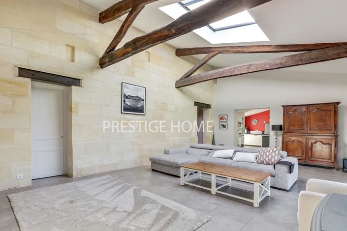 Image No.7-8 Bed House for sale