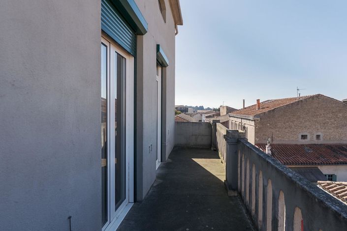 Image No.11-6 Bed House for sale