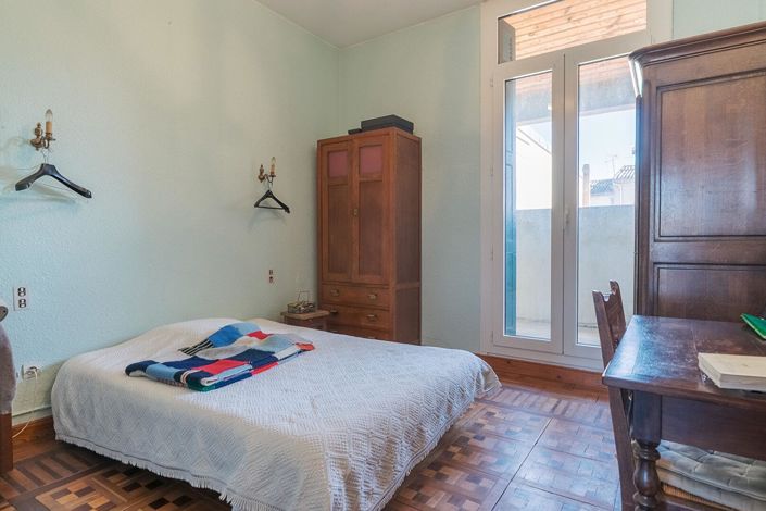 Image No.14-6 Bed House for sale