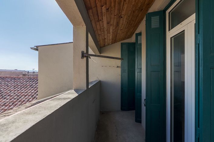 Image No.16-6 Bed House for sale