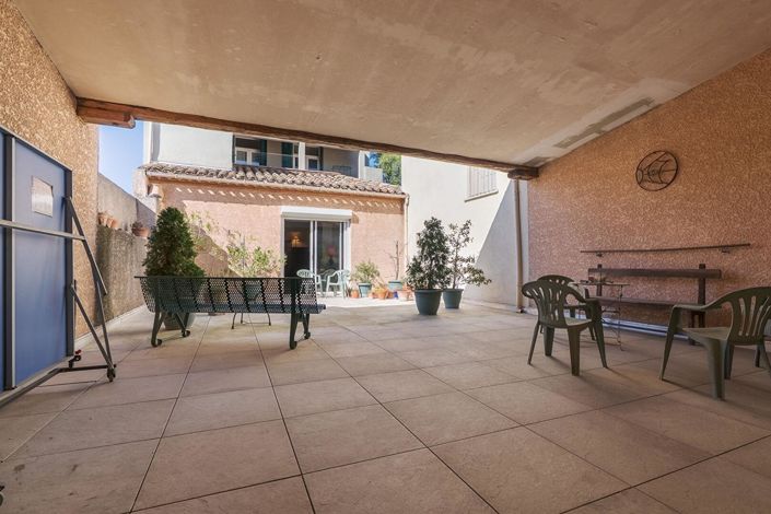 Image No.5-6 Bed House for sale