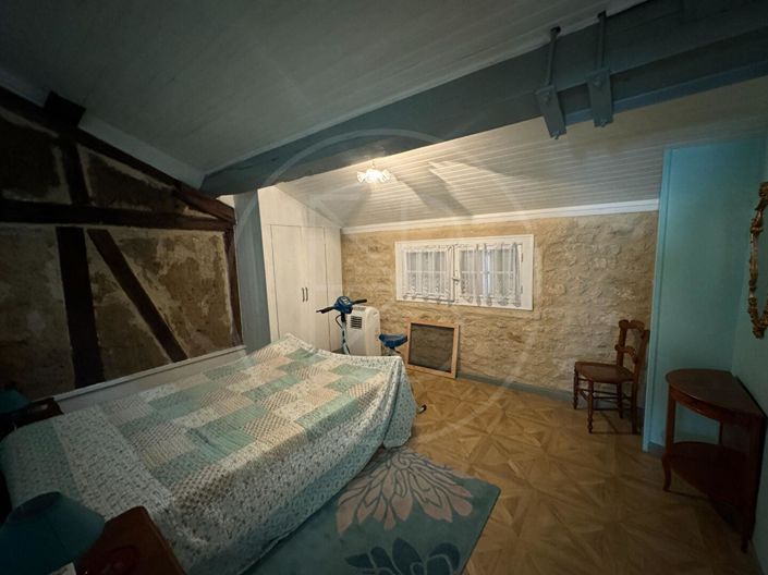 Image No.10-6 Bed House for sale