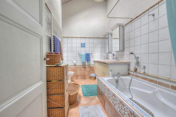 Image No.7-4 Bed House for sale