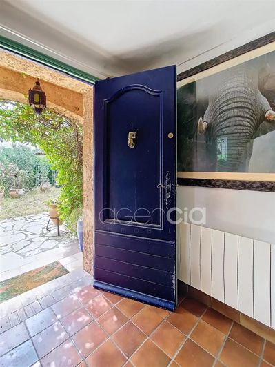 Image No.15-5 Bed House for sale