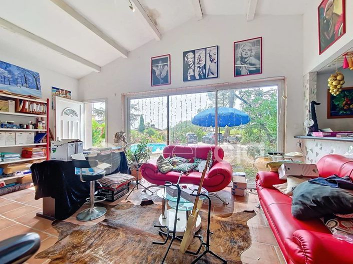 Image No.22-5 Bed House for sale