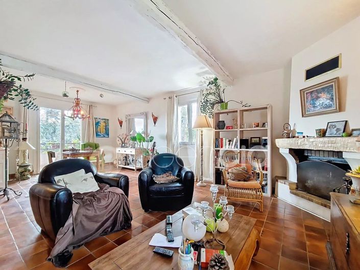 Image No.4-5 Bed House for sale