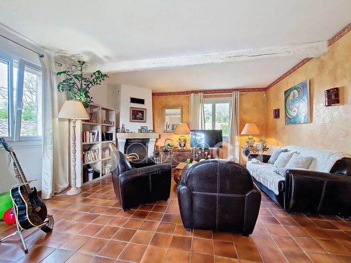 Image No.5-5 Bed House for sale