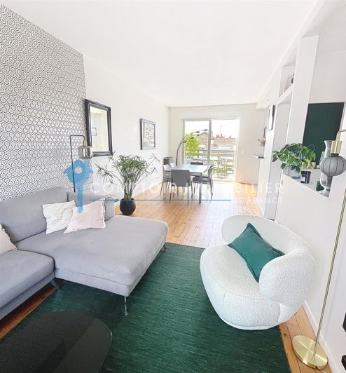 Image No.1-4 Bed House for sale